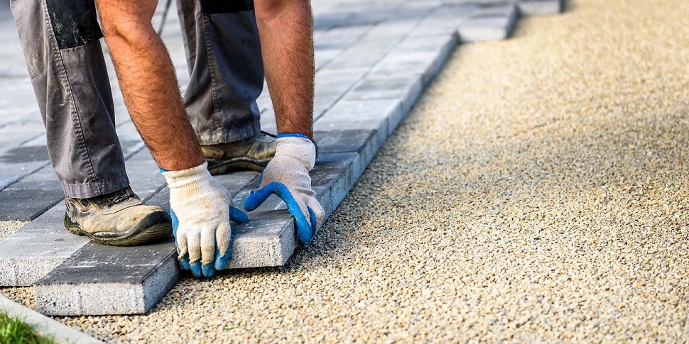 Budapest, in Budapest, Hungary, Gardener, Gardening, Garden service, Landscaping, Tree lopping, felling, Paving service, Patio laying, Asphalt road, Driveway build, Lawn, Fence build, Irrigation system, Maintenance, Design